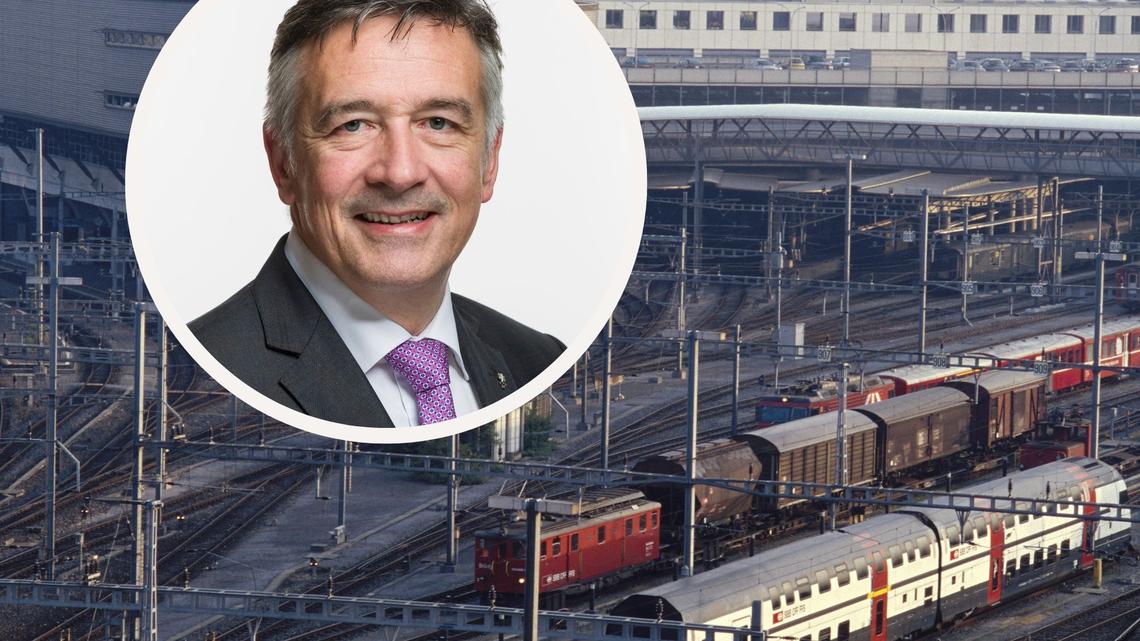 Dass der Bund ankündigt, bis 2033 Bahnprojekte auf Eis zu legen, stösst Hans Wicki vor den Kopf.