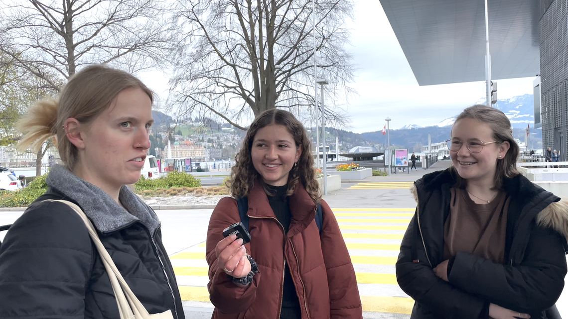 Drei Luzerner Jugendliche berichten von ihren Erfahrungen mit Messerbesitz und Jugendkriminalität.