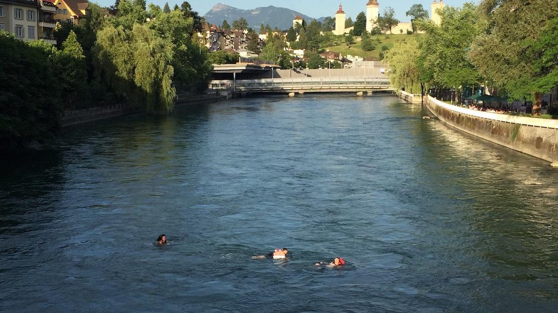 Reussschwimmen – Trend schwappt nach Luzern über