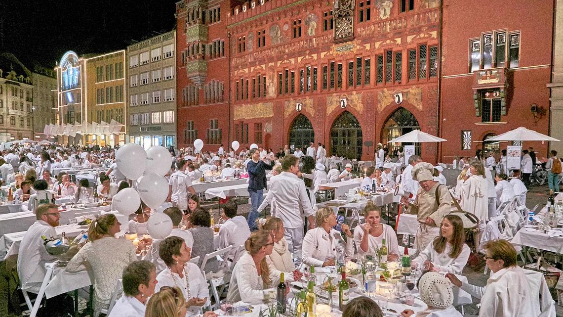 Magisches Dinner: In Luzern charmant, in Basel gratis