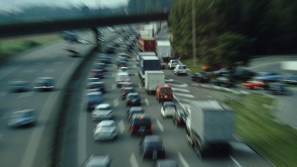 Unfall verursacht Monsterstau auf der A2 Richtung Luzern