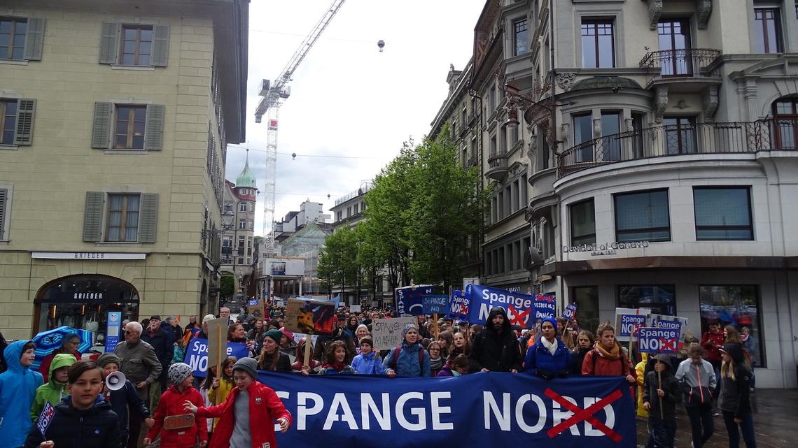 1’000 Demonstranten sagen lautstark «No» zur «Spange Nord»