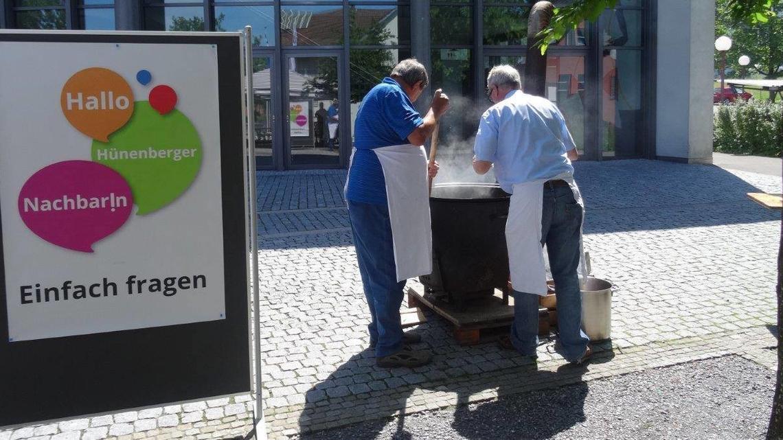 Nachbarschaftshilfe in Hünenberg: Eigener Weg erweist sich als Holzweg