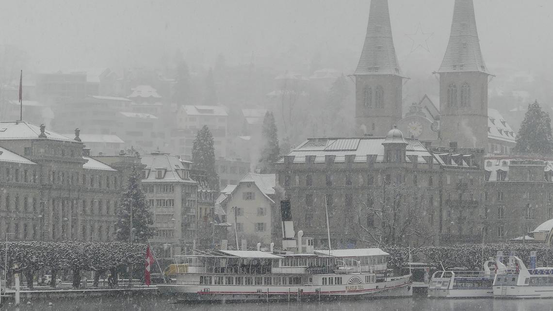 Bund warnt in Luzern und Zug vor noch mehr Schnee