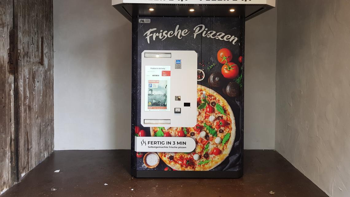 Was ist da los? Der Pizza-Automat in Luzern kassiert mehr ein als angegeben