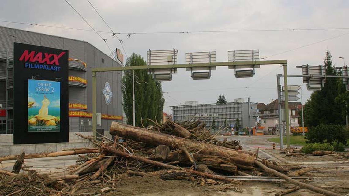 Baudirektor Fabian Peter warnt vor Hochwasser in Luzern