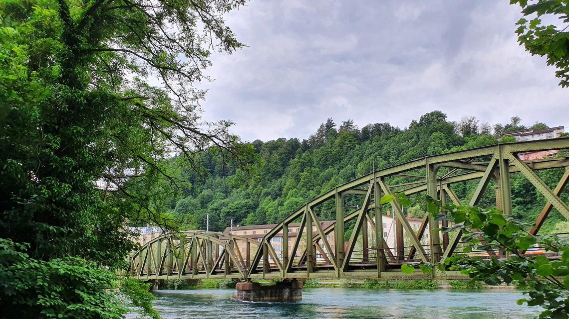 Die 1920 gebaute Reussbrücke ist ein wichtiger Zeitzeuge der Schweizer Eisenbahngeschichte.