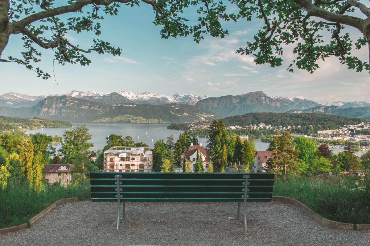 Der grösste öffentliche Park Luzerns bietet eine atemberaubende Aussicht.