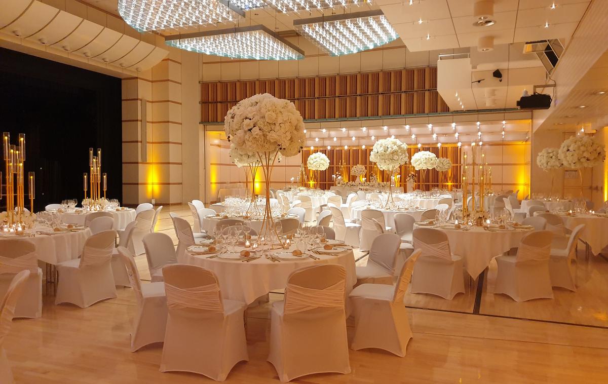 Der Lorzensaal bietet Platz für 330 Hochzeitsgäste.