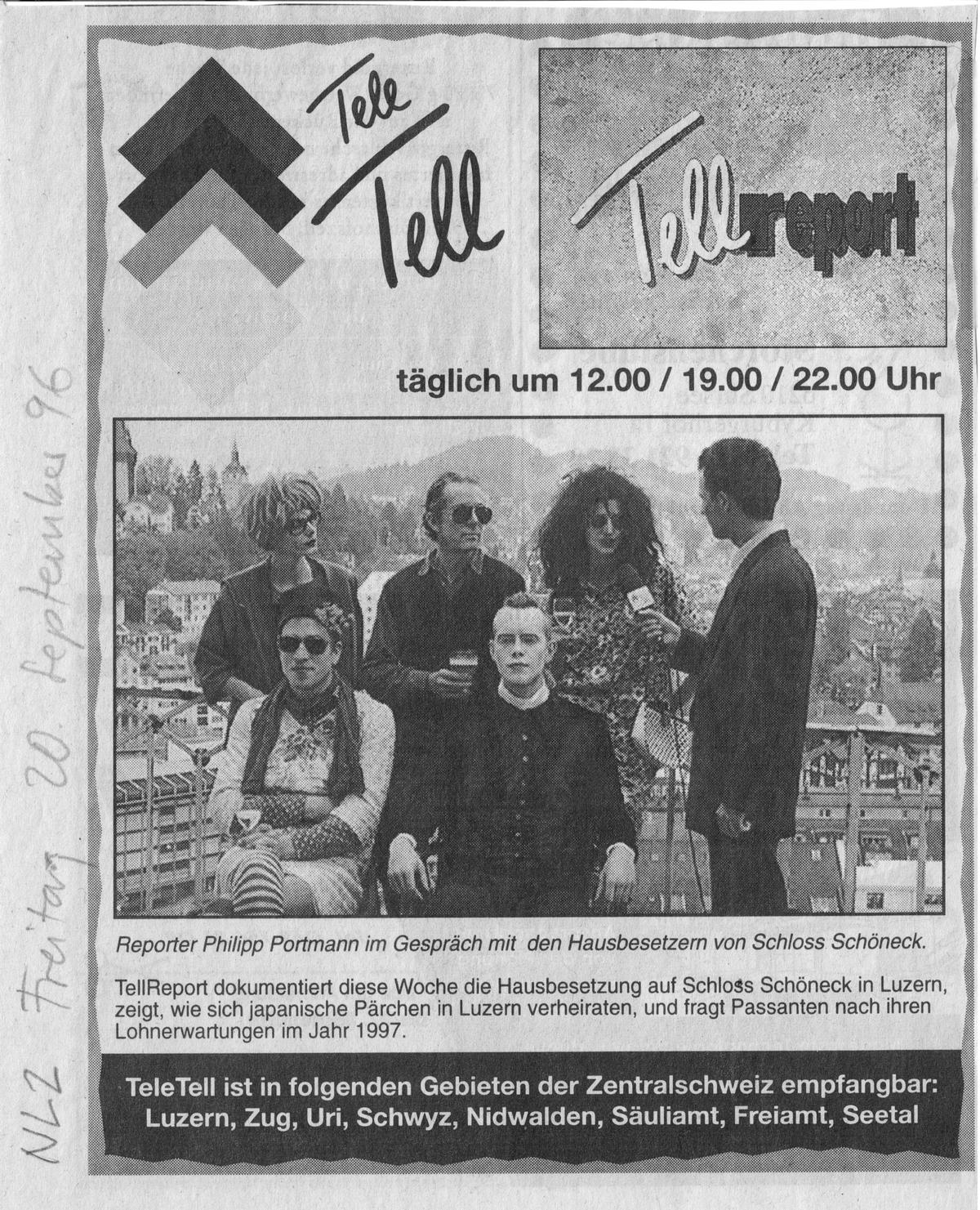 Schlösslibesetzer:innen inszenieren sich fürs Lokalfernsehen.