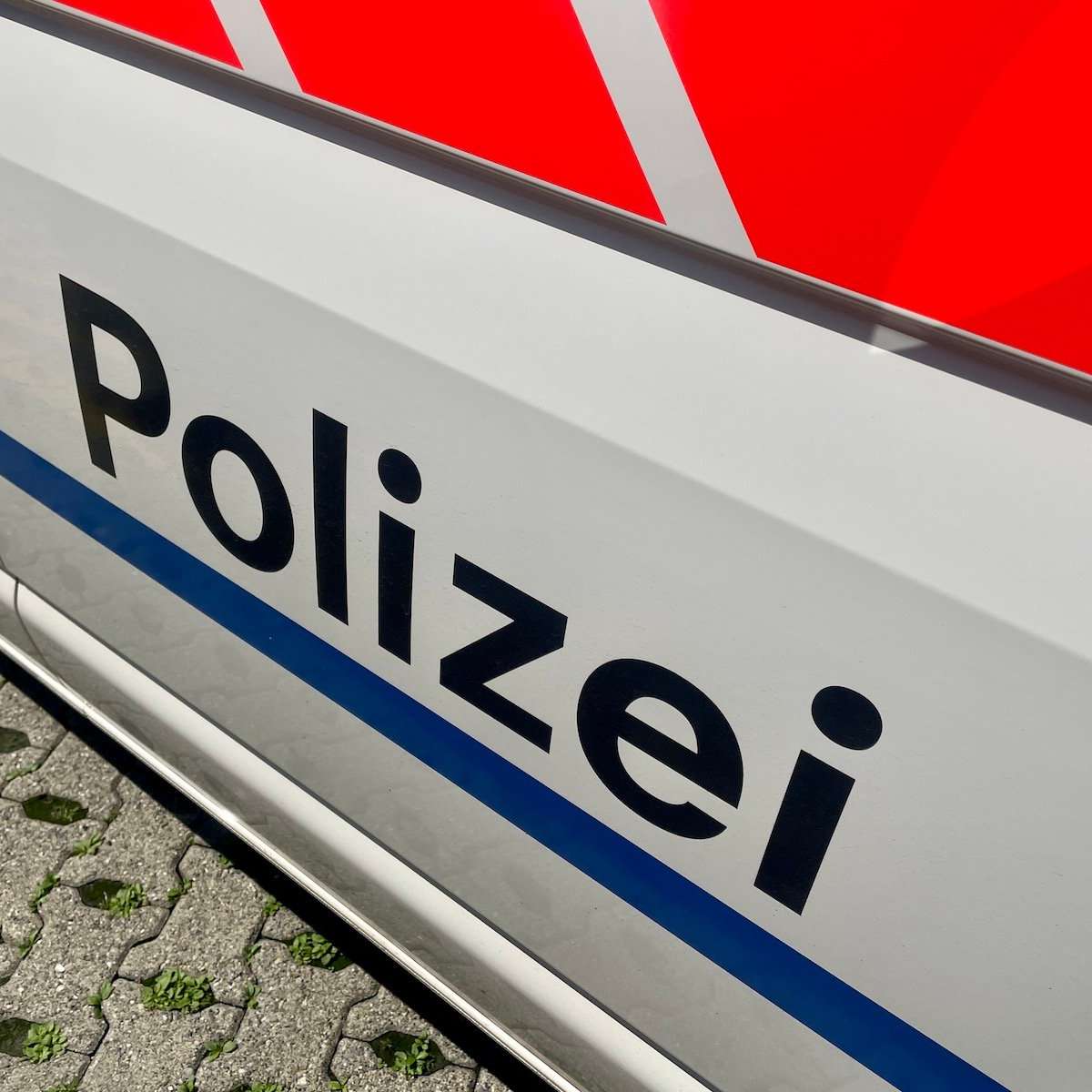 Steinhausen: Nackter Mann hält Polizei auf Trab