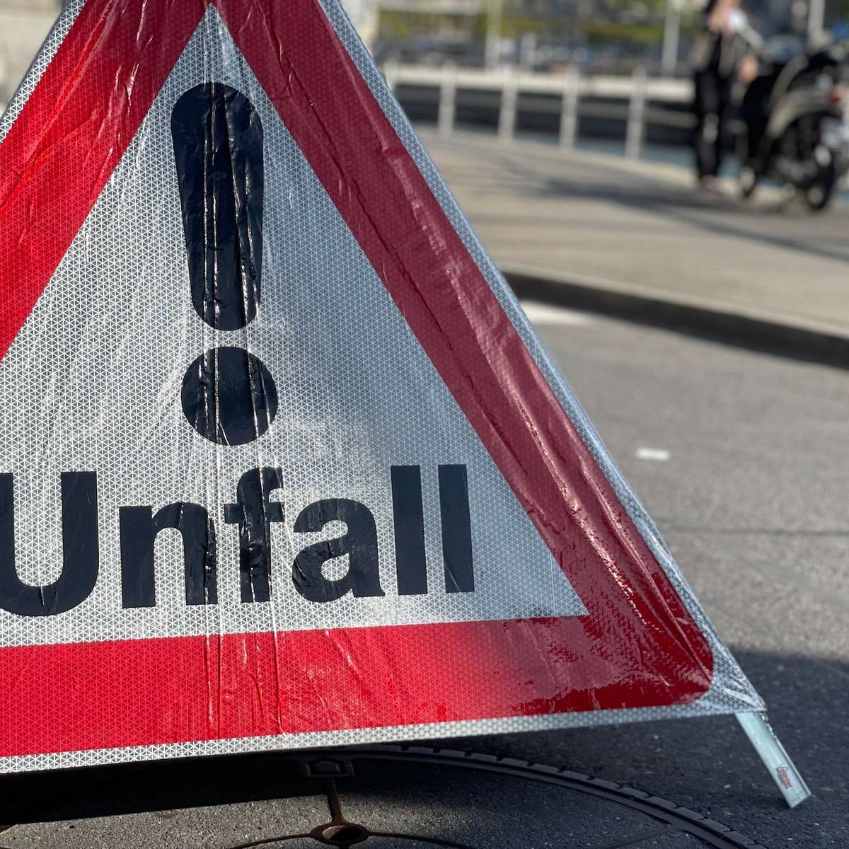 14-jähriger Mofafahrer muss nach Unfall ins Spital