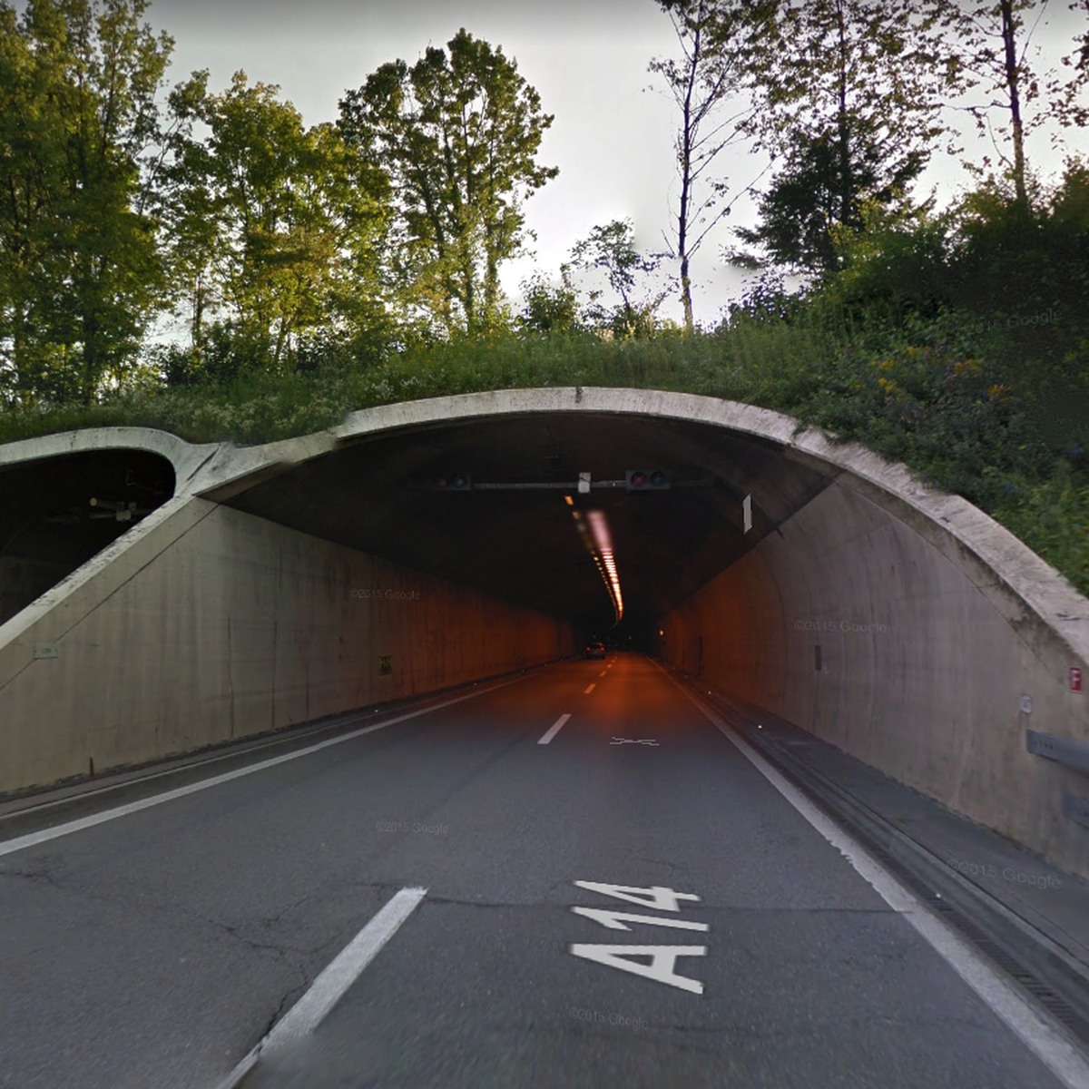 Es staut zwischen Gisikon-Root und dem Rathausen-Tunnel