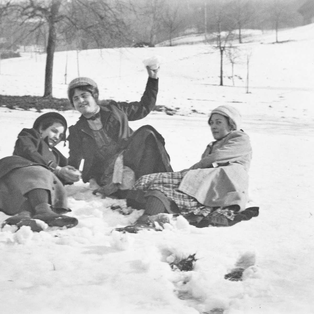 Zuger Kinder vergnügten sich schon früher im Schnee