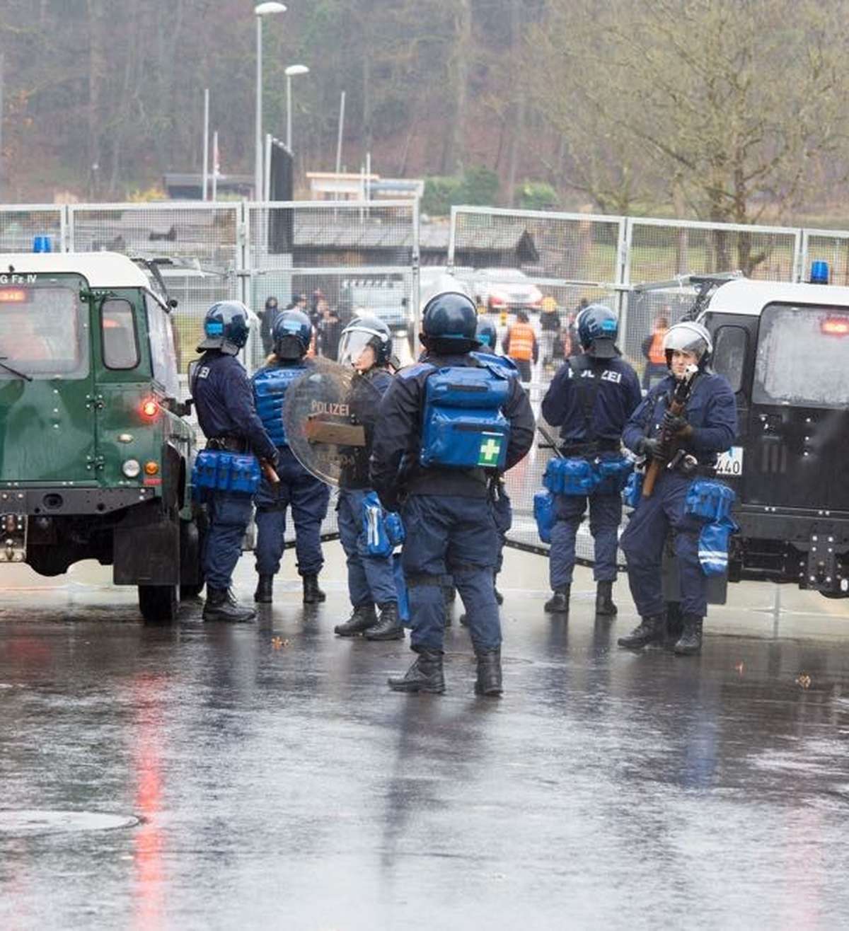 Schlägereien zwischen Schaffhausen und FC Luzern-Fans