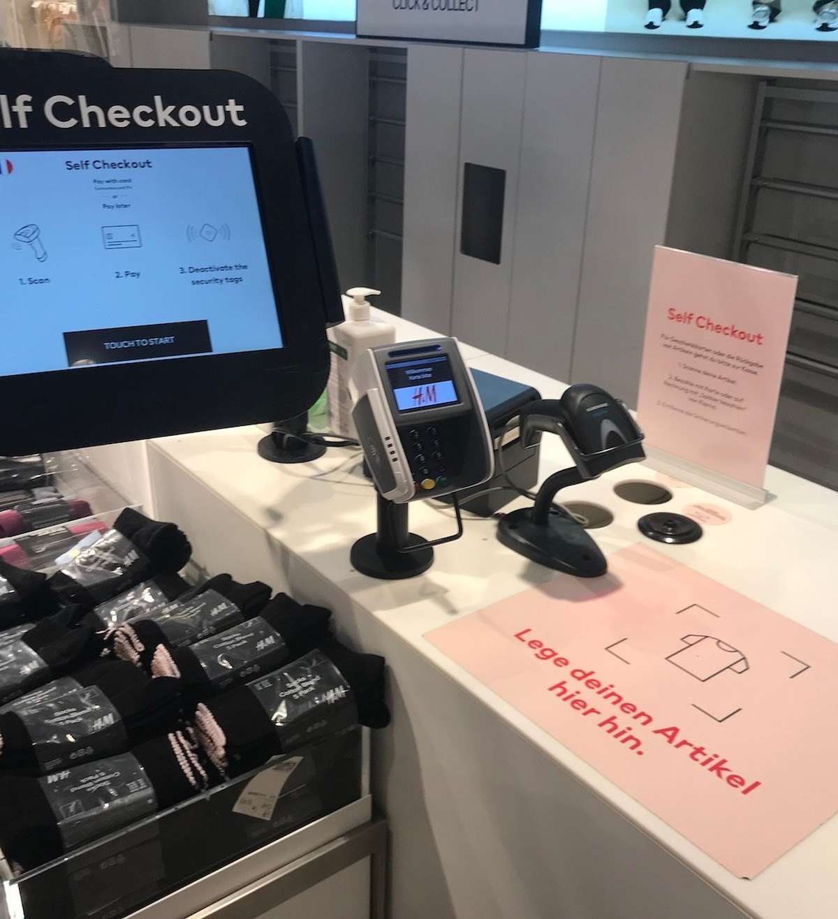 Luzerner H&M-Filiale setzt neu auf Self-Checkout-Kassen