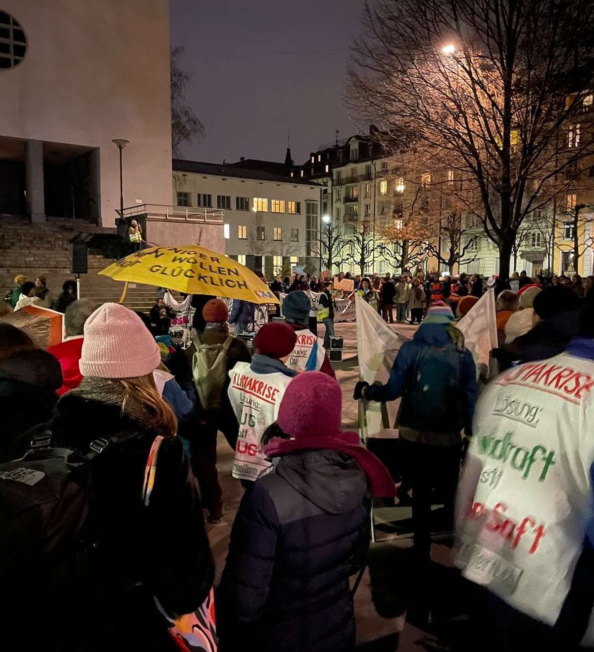 200 Personen demonstrieren gegen Klimawandel