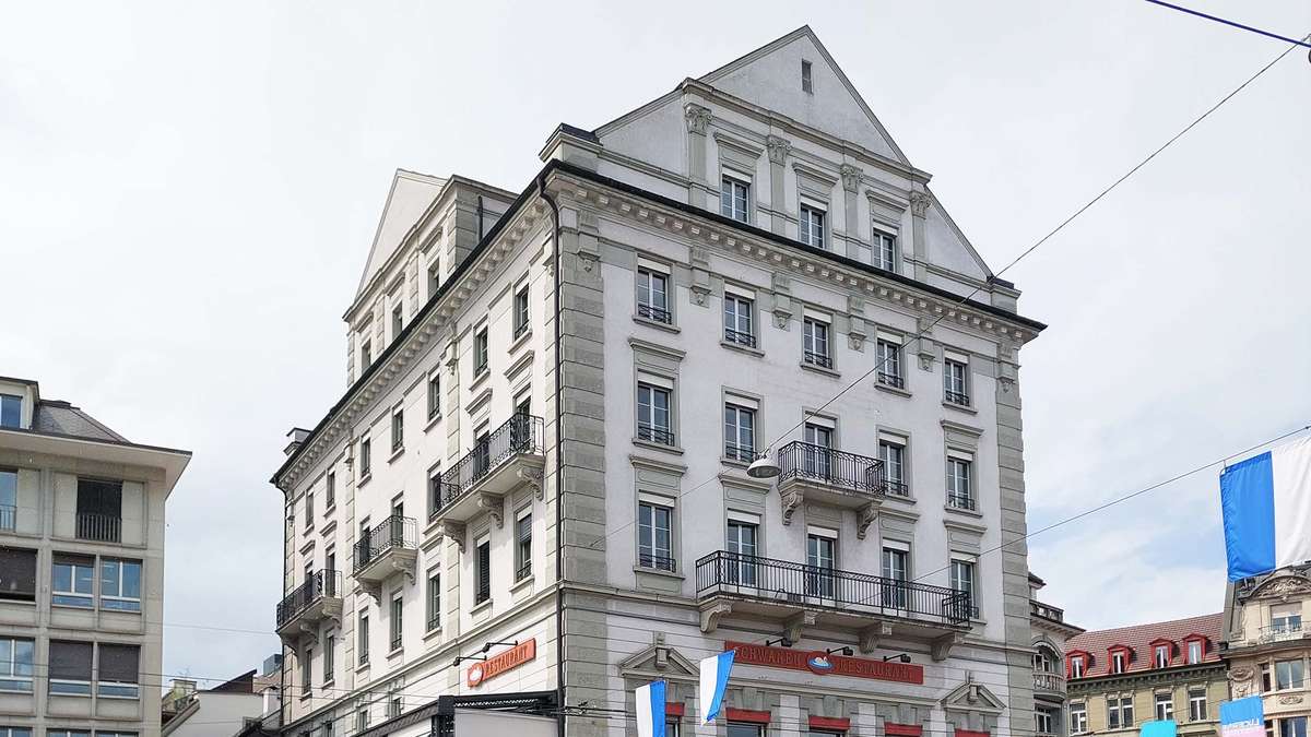 Café de Ville/Schwanen Luzern: Pommes ein Fall für Polizei