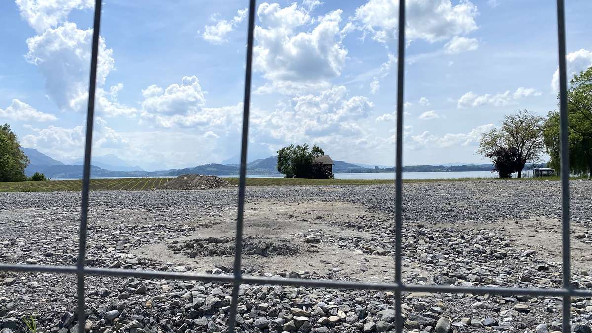 SVP: In Zug entsteht das «teuerste Strandbad Europas»