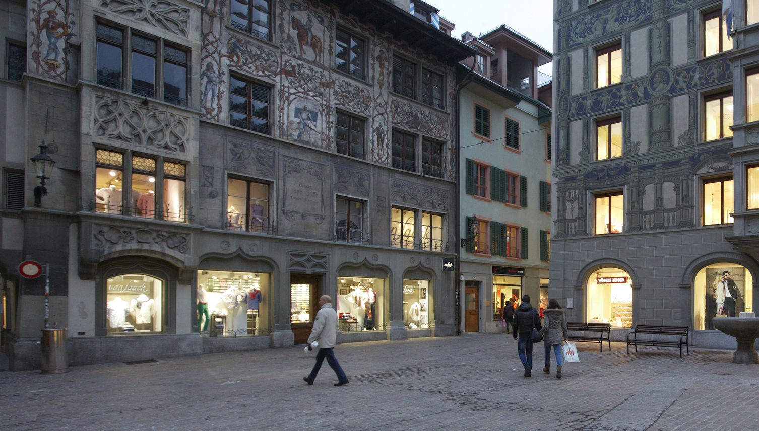 Vinothek 1620 zieht an den Hirschenplatz Luzern