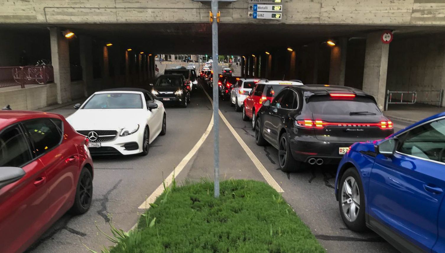 Wegen Stau stoppt Stadt Zug künftig Bauprojekte