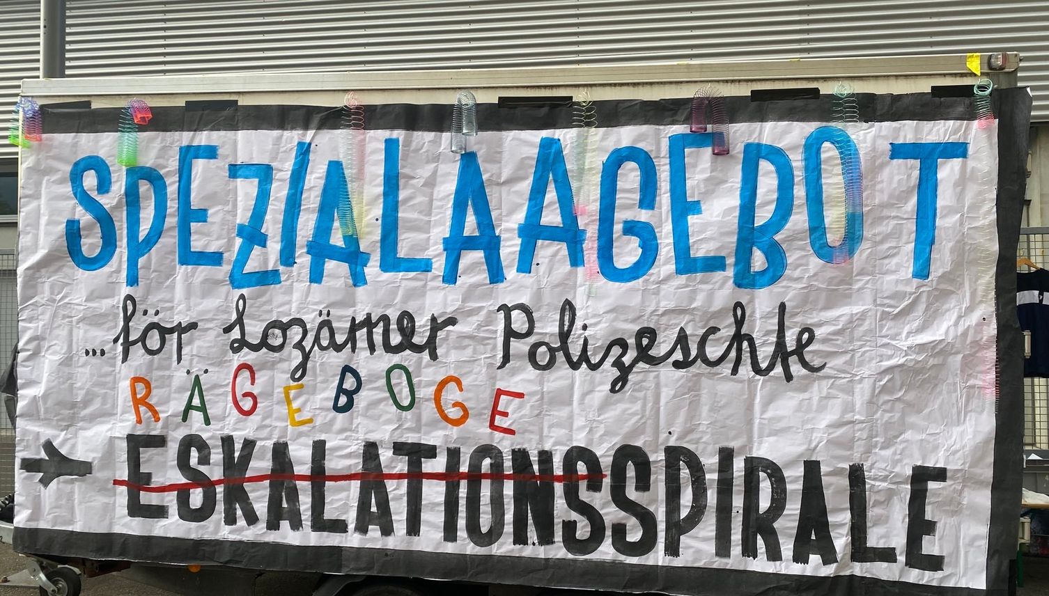 FCL-Fans verkaufen «Spezial-Artikel» für Polizeikader