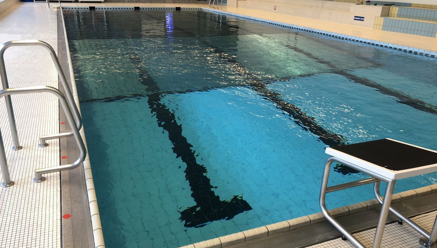 Fehlendes Personal: Hallenbad Meggen muss schliessen