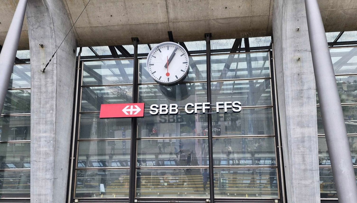 Endlich! Luzerner Bahnhofsuhr zeigt wieder Zeit