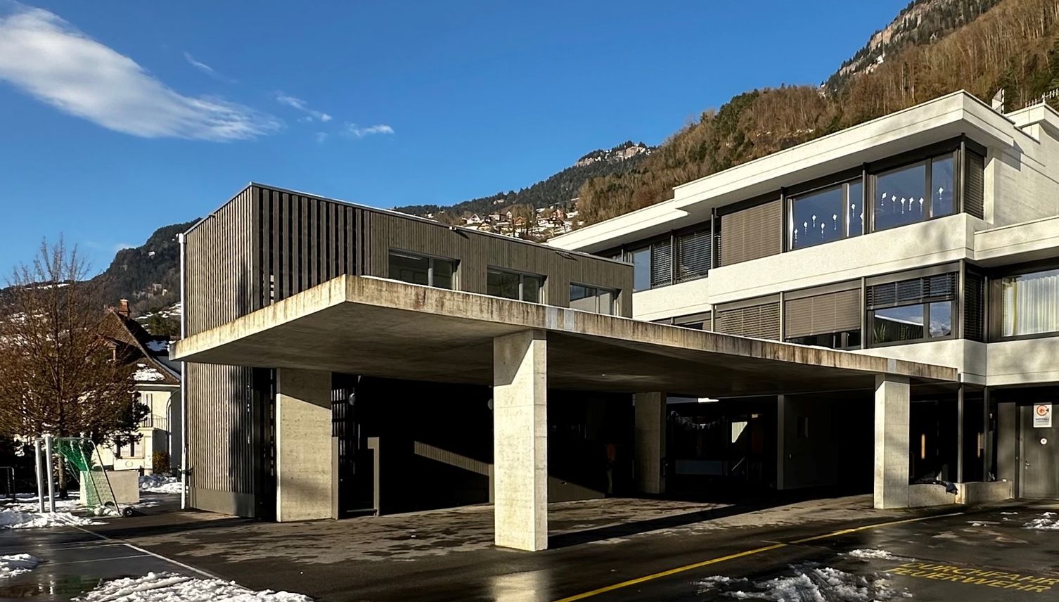 Krebserregende Chemikalie in Schule: Jetzt handelt Vitznau