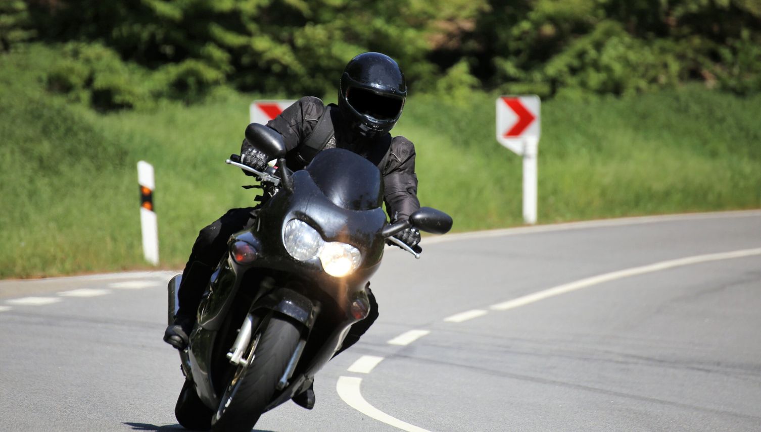 Mit über 200 km/h unterwegs – Fahrer festgenommen