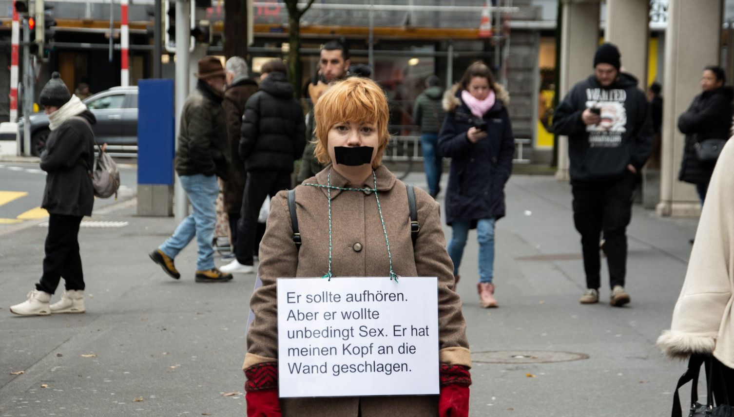 Erschütternd: Diese Frauen sprechen, ohne zu reden