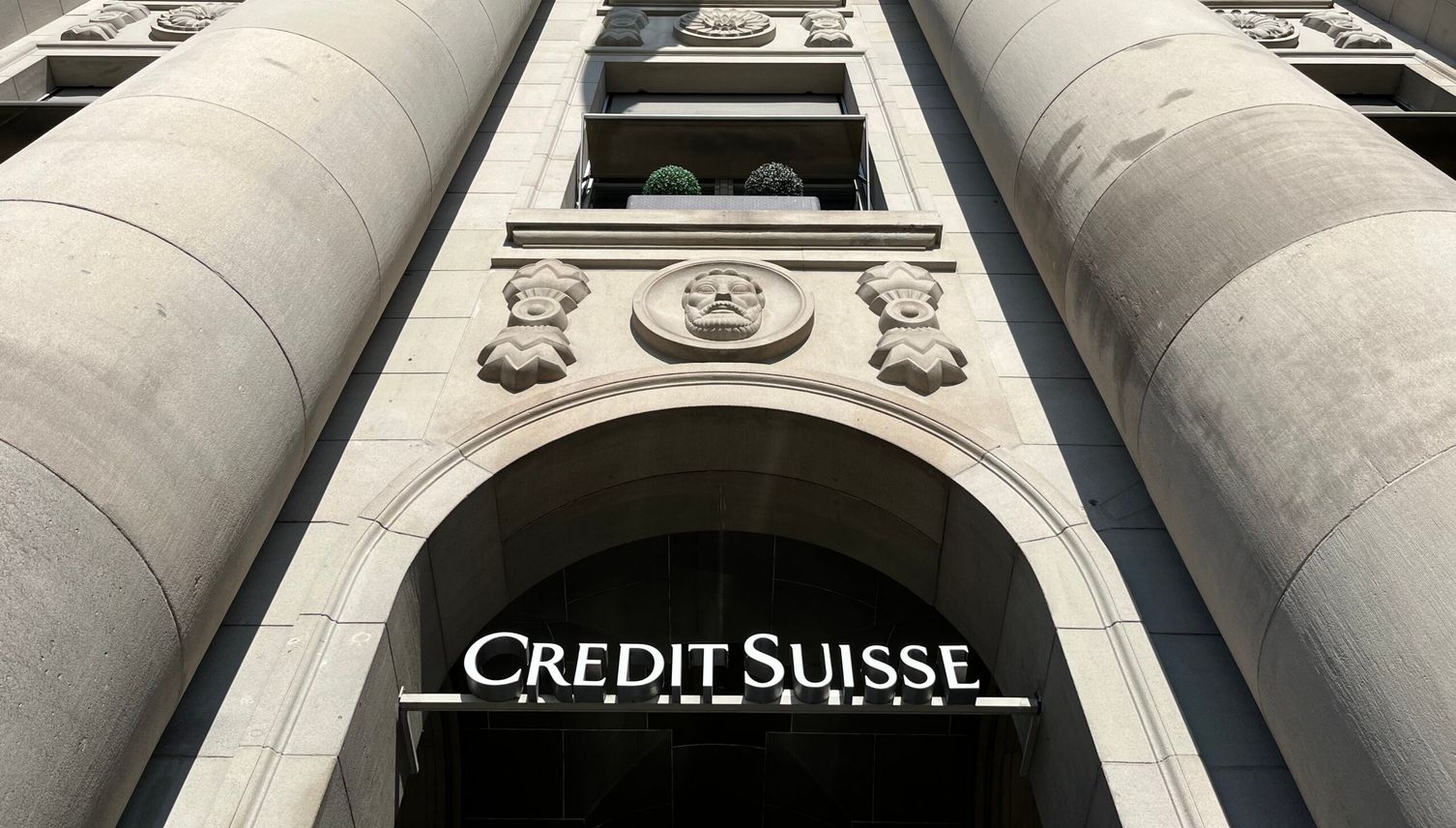 Banker bleiben, Kunden nicht – so geht es mit CS-Gebäude weiter