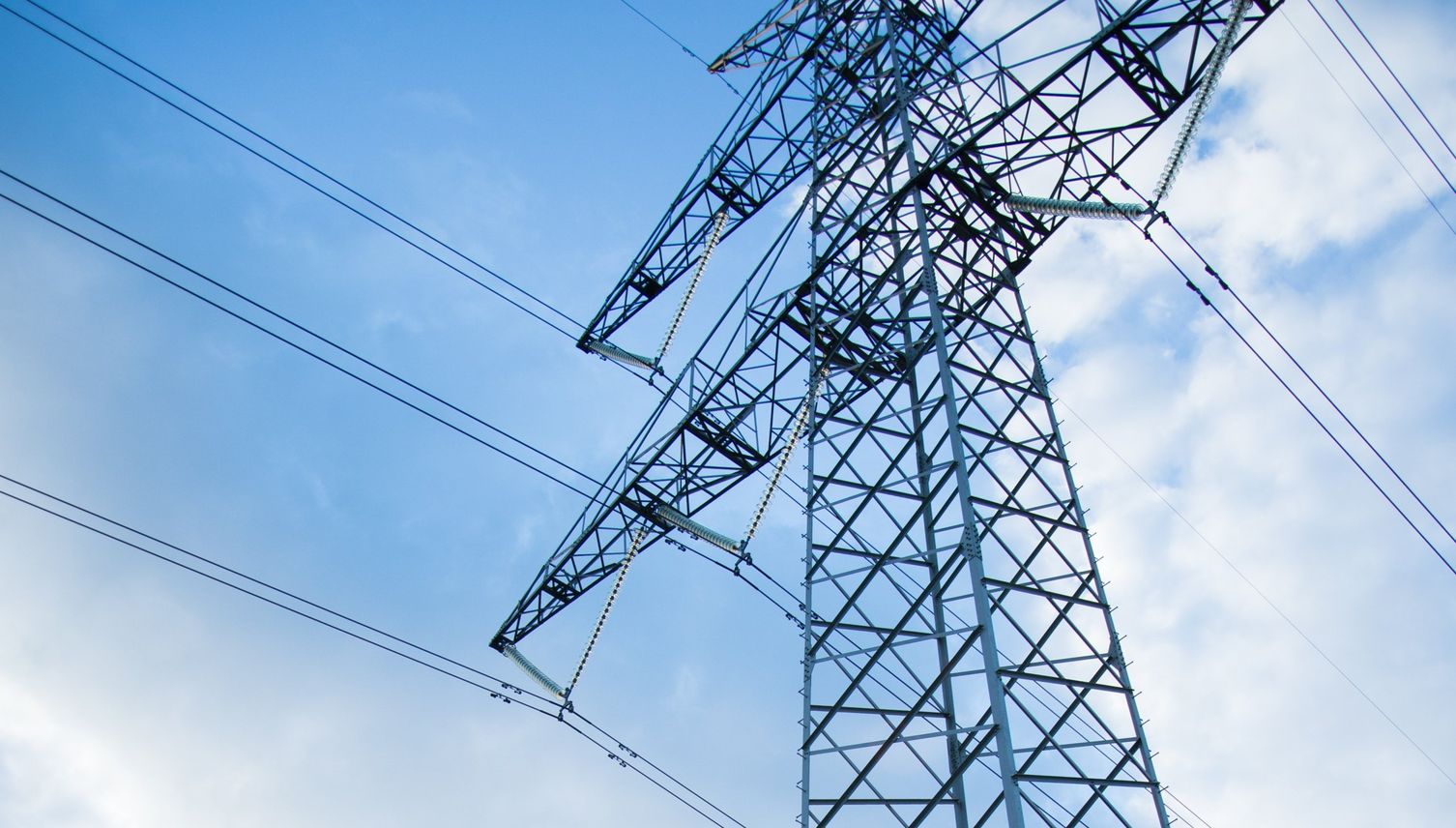 Strom: Zuger WWZ kündigt «erhebliche Tariferhöhung» an