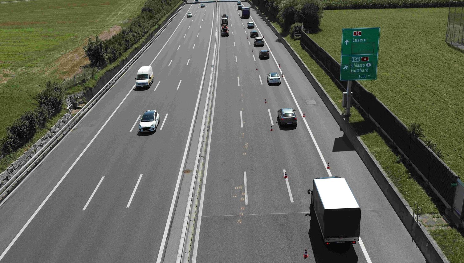 Töfffahrer lebensbedrohlich verletzt: Unfall auf der A4