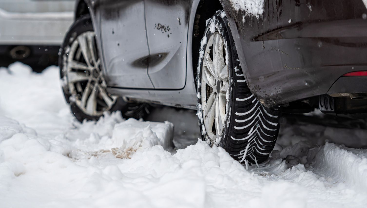 Garagist warnt: Schneechaos verändert Auto-Einmaleins