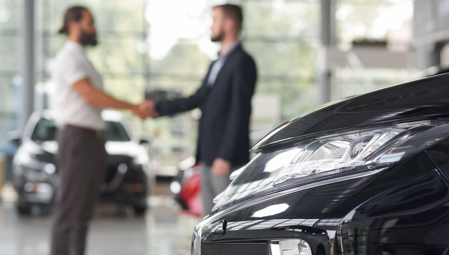 Zuger Angestellter verkaufte Autos und sackte Geld ein