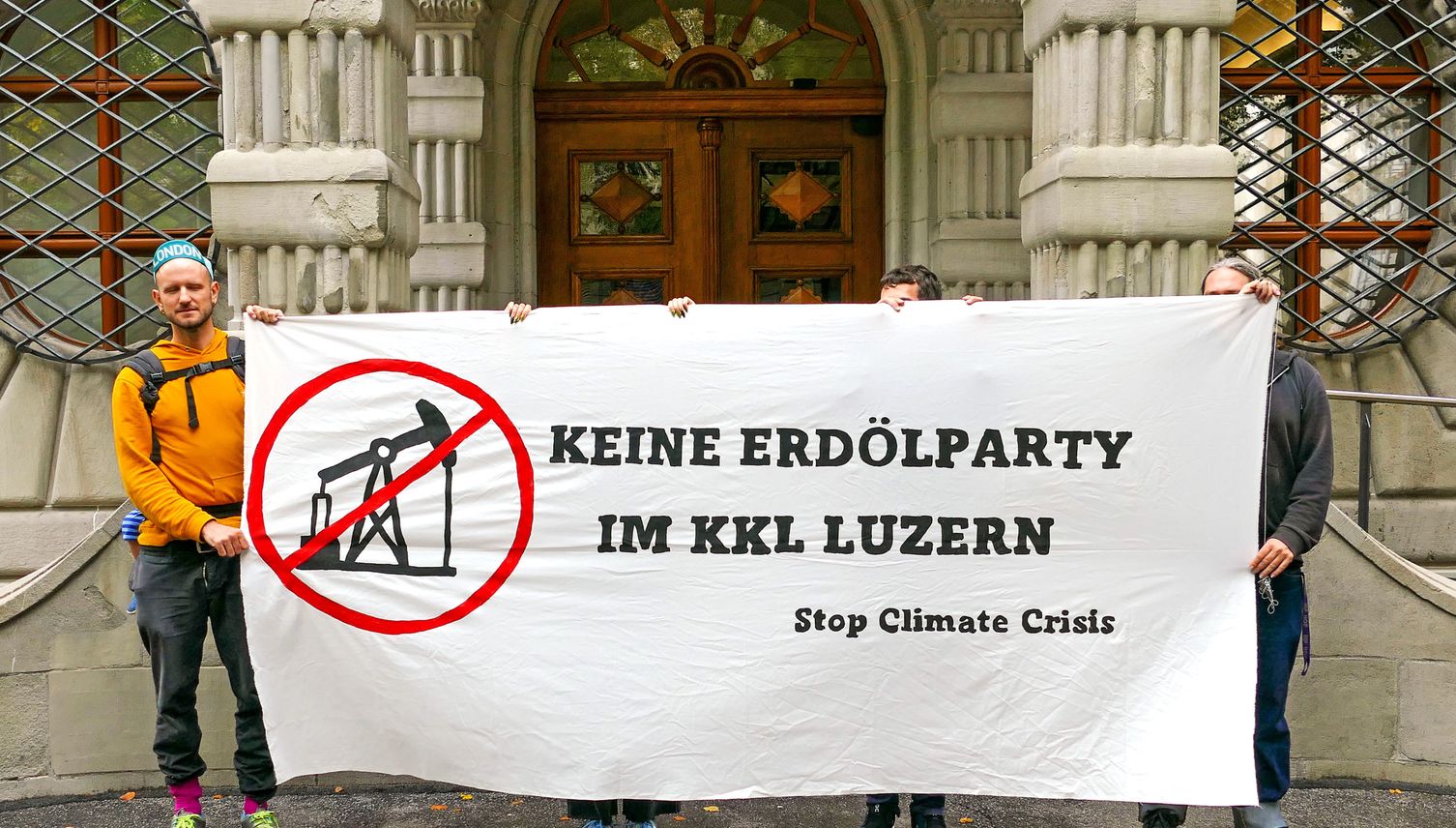 Klimastreik stellt sich gegen «Erdölparty» im KKL