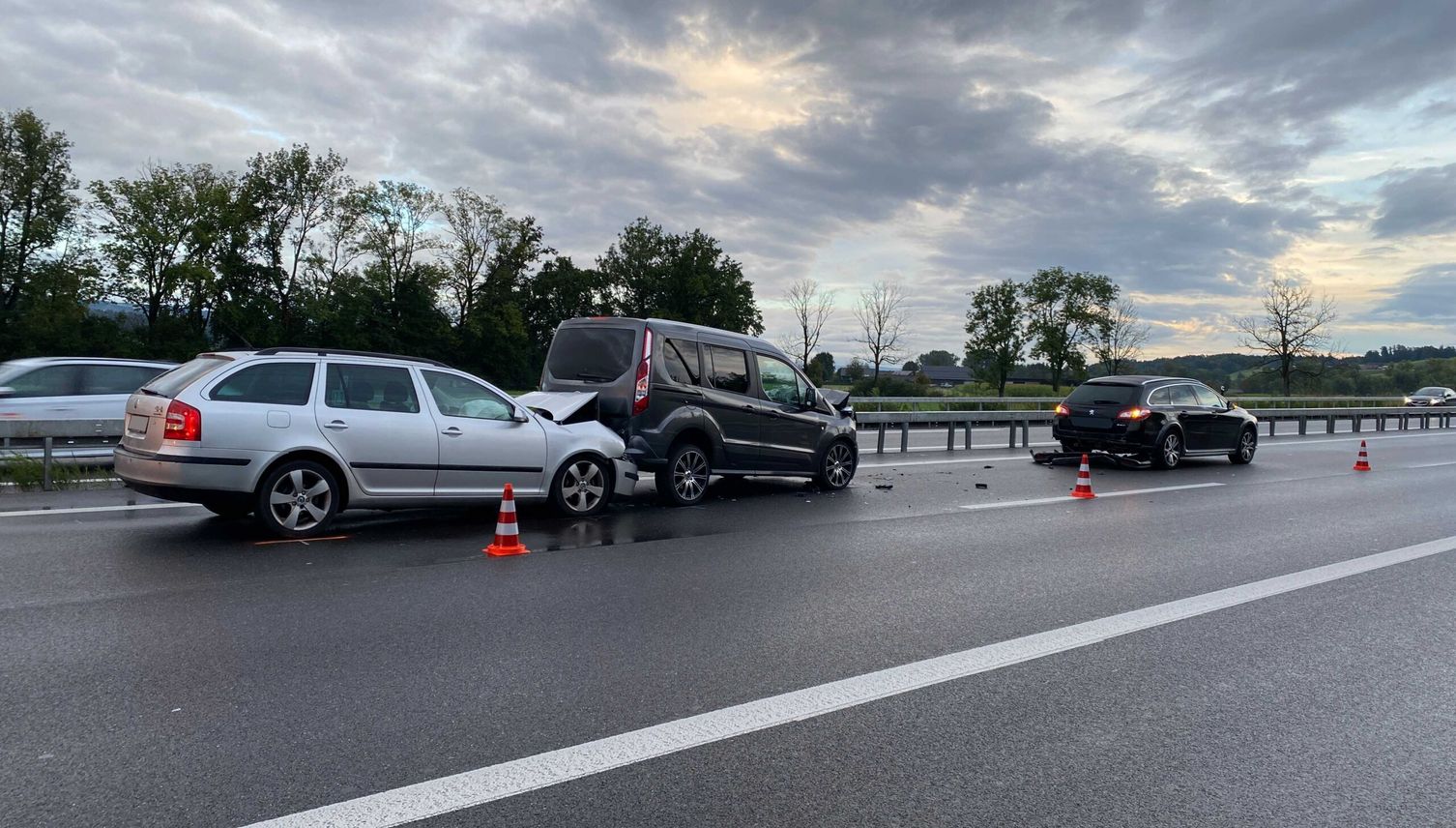 Unfall auf der A14 – eine Verletzte und langer Stau