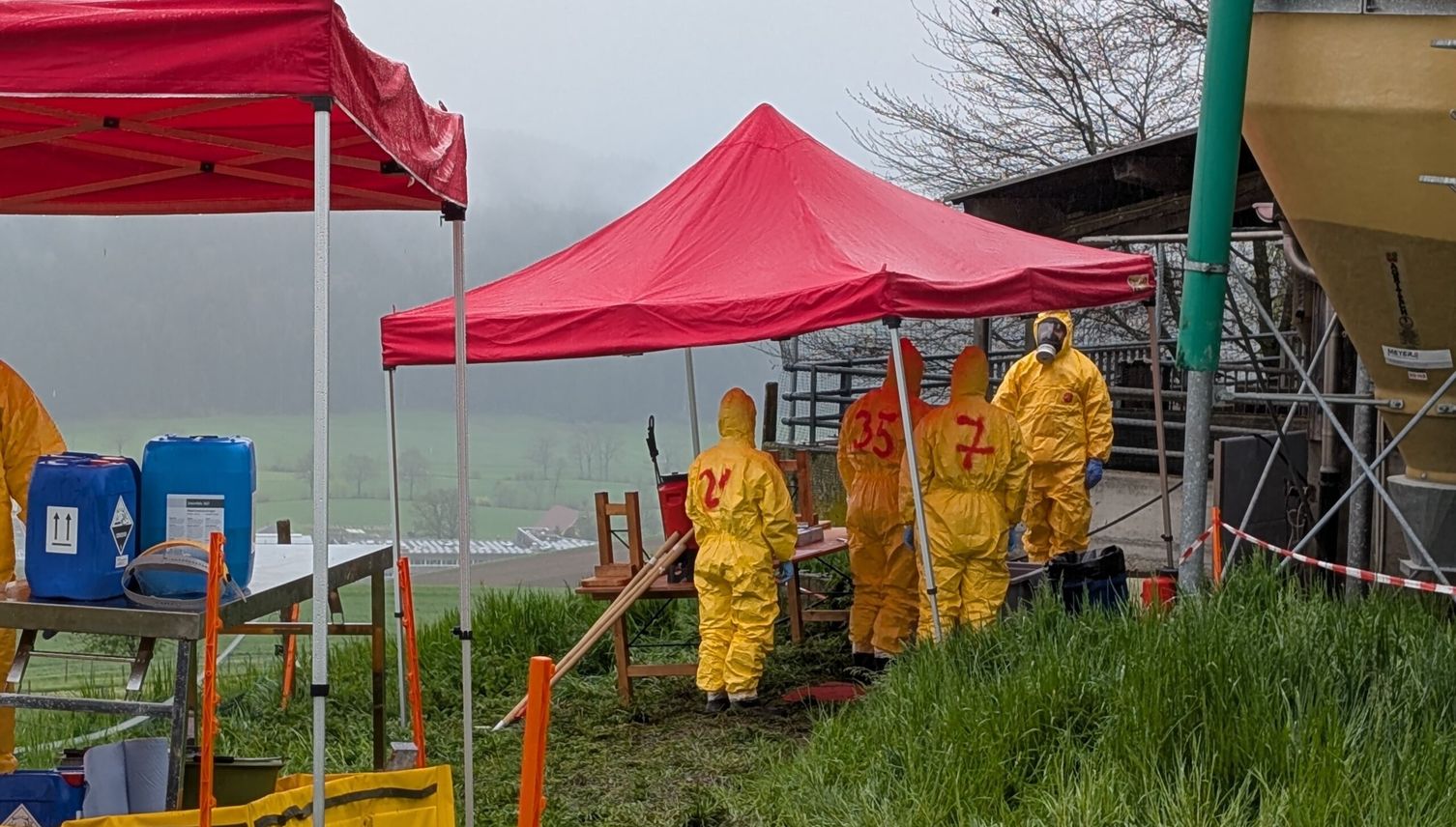 So trainieren Luzerner Zivilschützer für den Seuchenfall