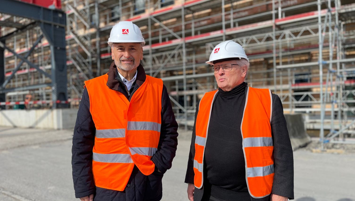 Luzern erhält ein Riesenbüro fast ohne Heizung und Lüftung