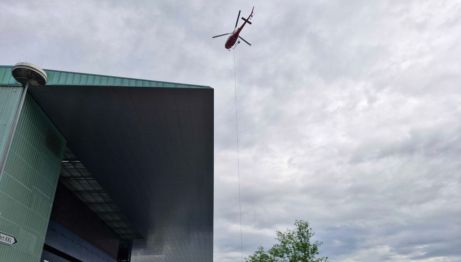 Darum kreist ein Helikopter ums KKL in Luzern