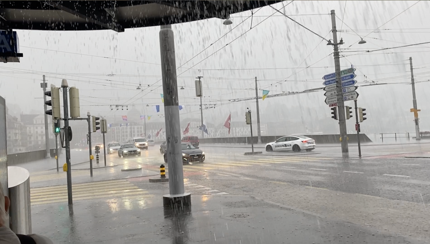 Morgen-Monsun in Luzern sorgt für nasse Füsse