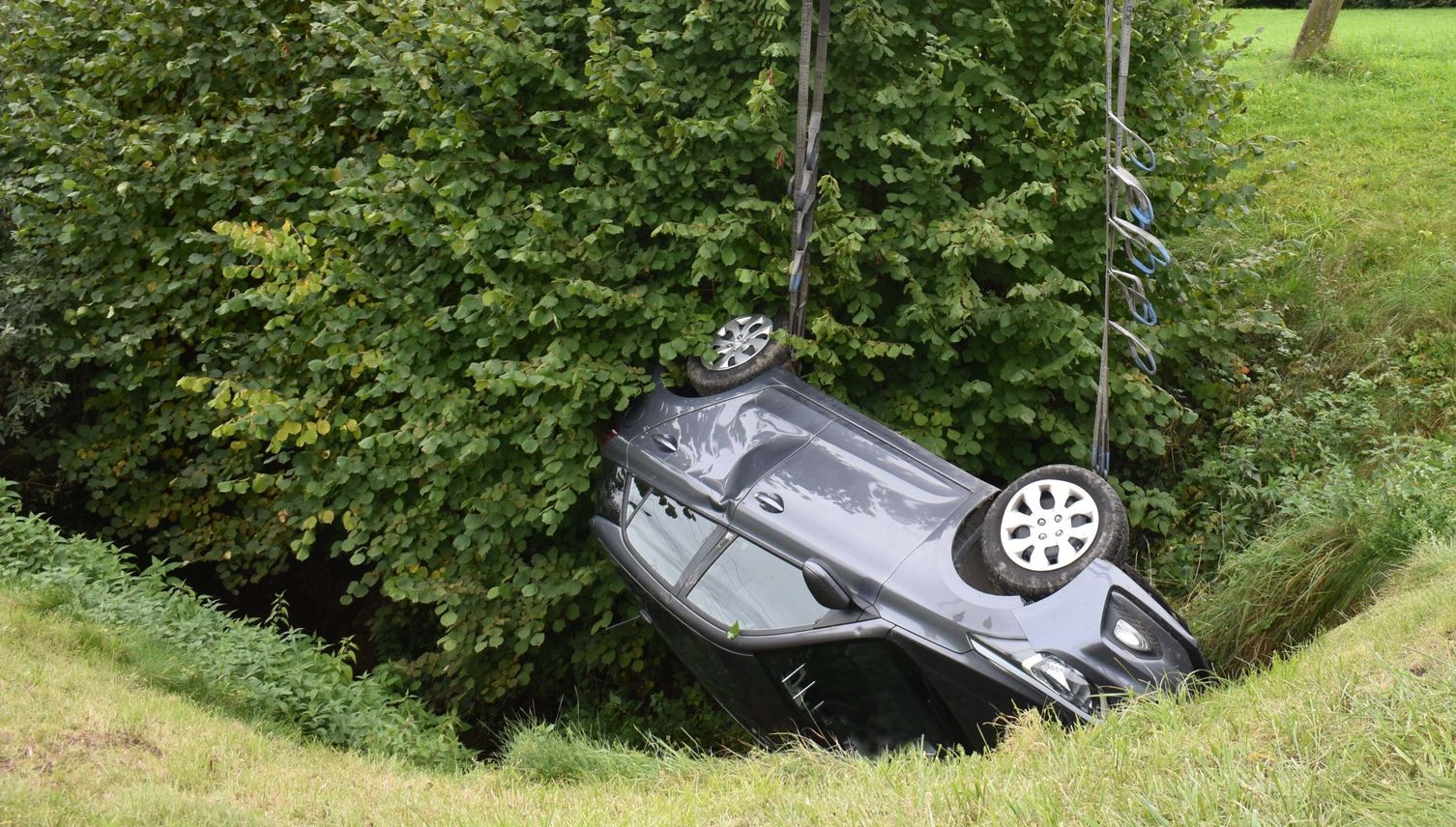 Autofahrer bei Selbstunfall in Schüpfheim verletzt