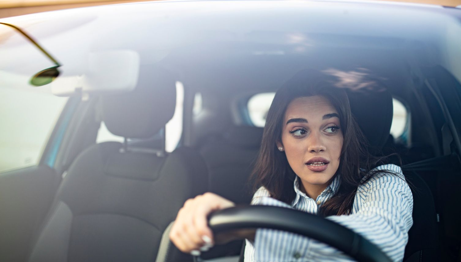 Autofahren: Frauen sind mies, Männer ticken völlig aus