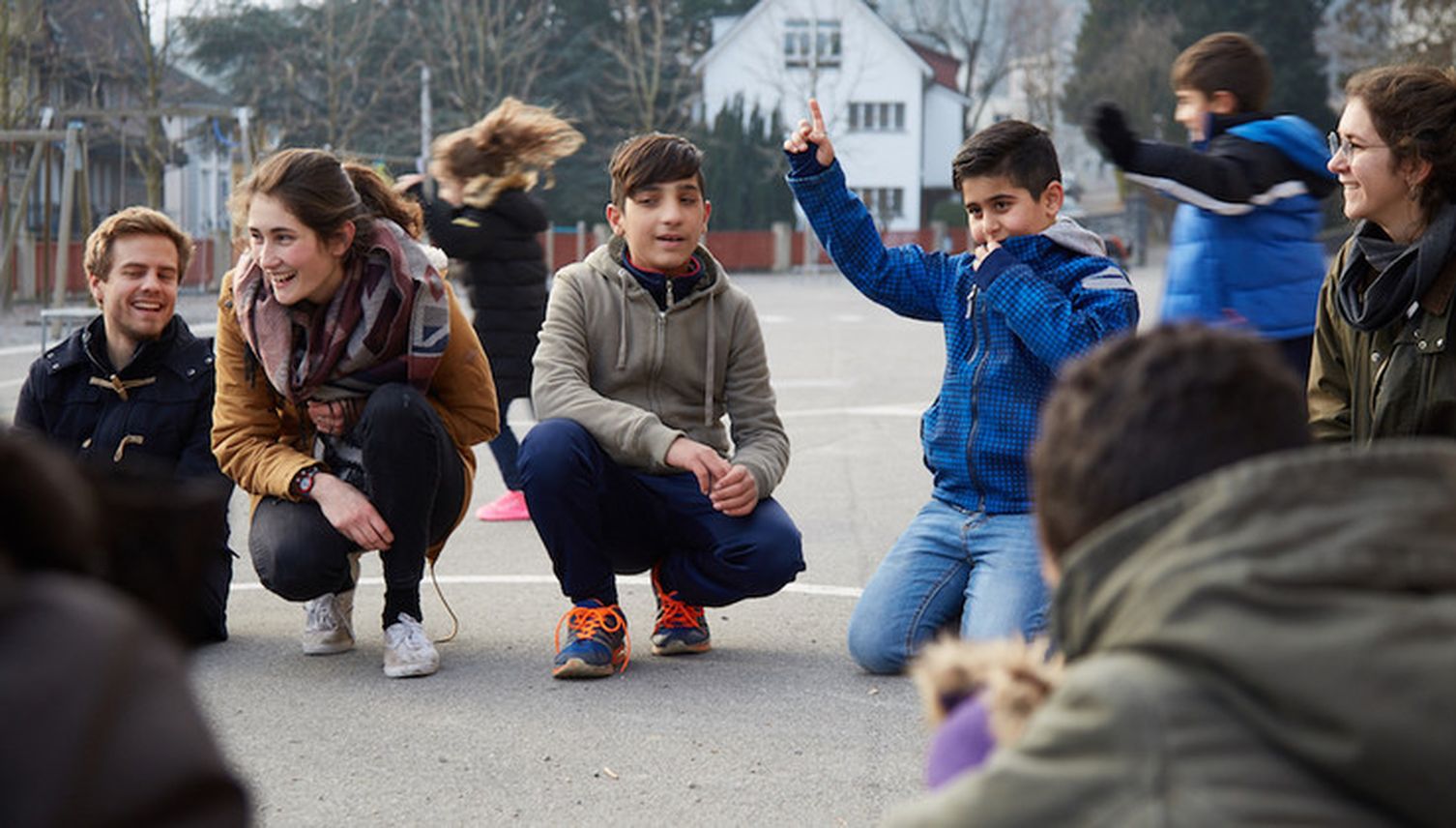 Kinder in Bunker und fehlende Plätze: Zug schlägt Alarm