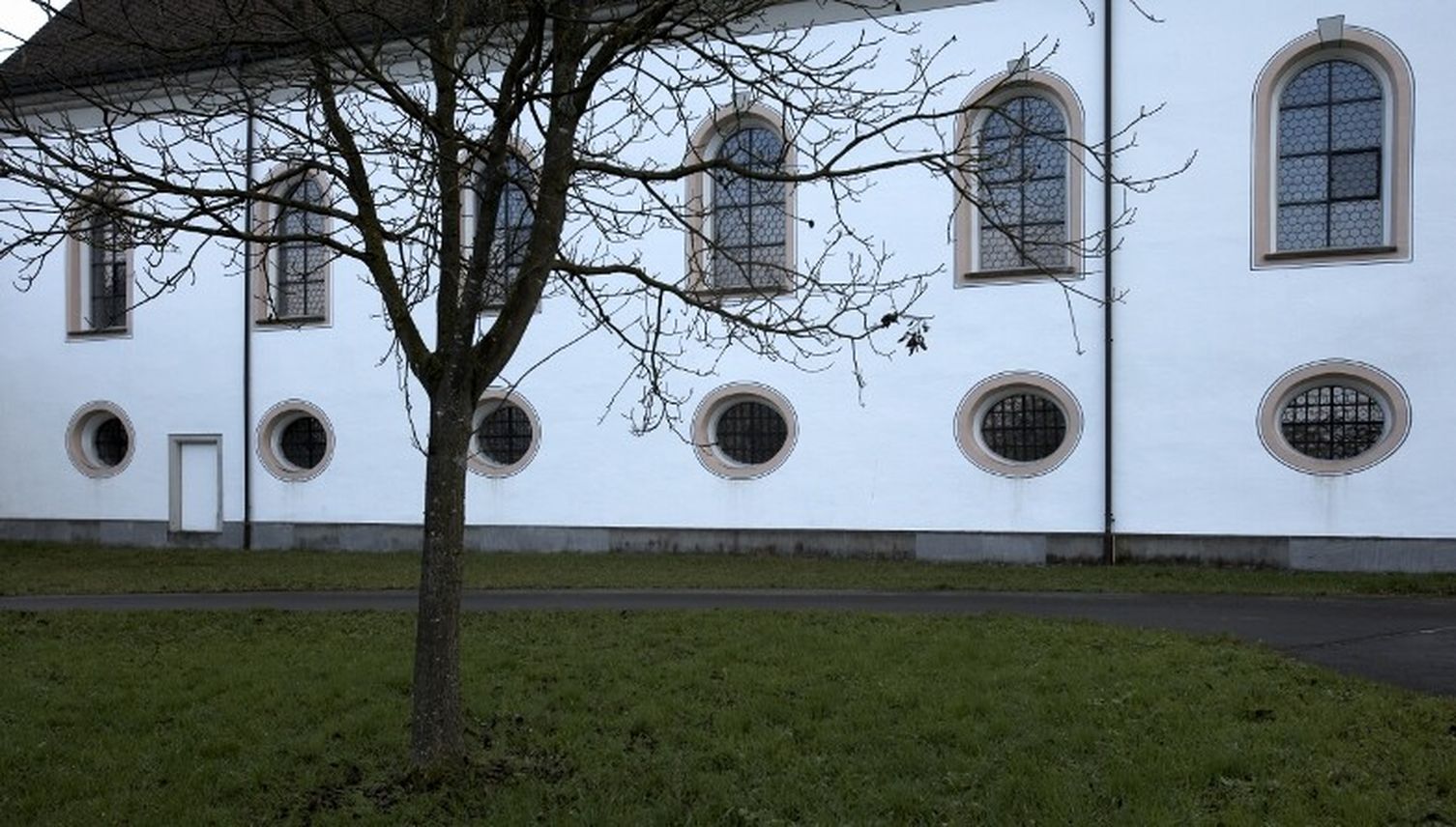 Zuger und Luzerner Kirchen drohen Millionenausfälle