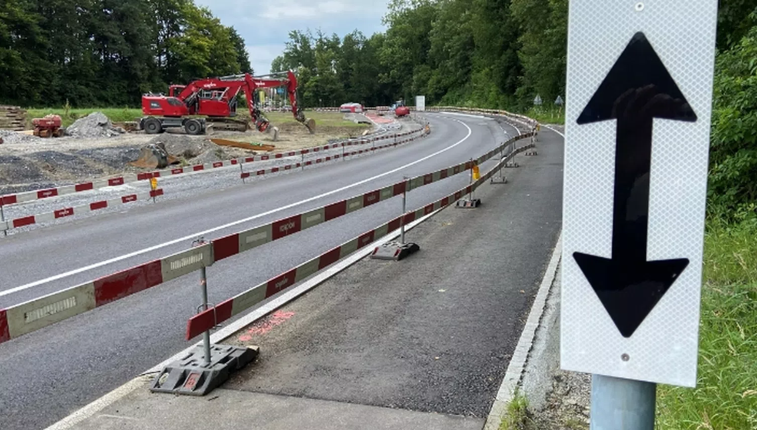 Zuger Strasse wegen Belagsarbeiten gesperrt