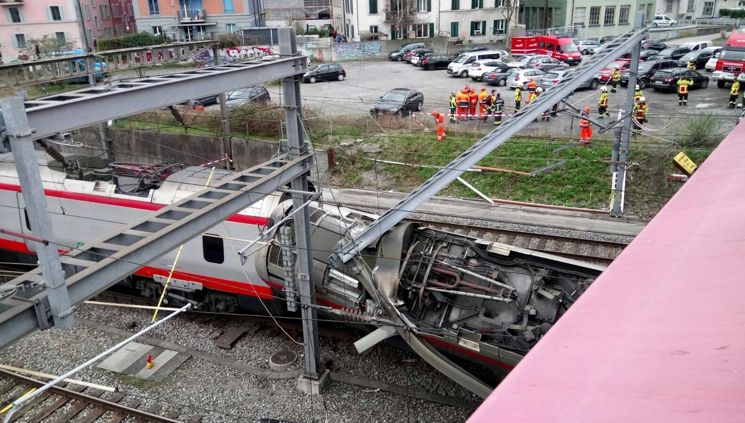 Eurocity entgleist: Sieben Verletzte – Bahnhof auch am Donnerstag lahmgelegt