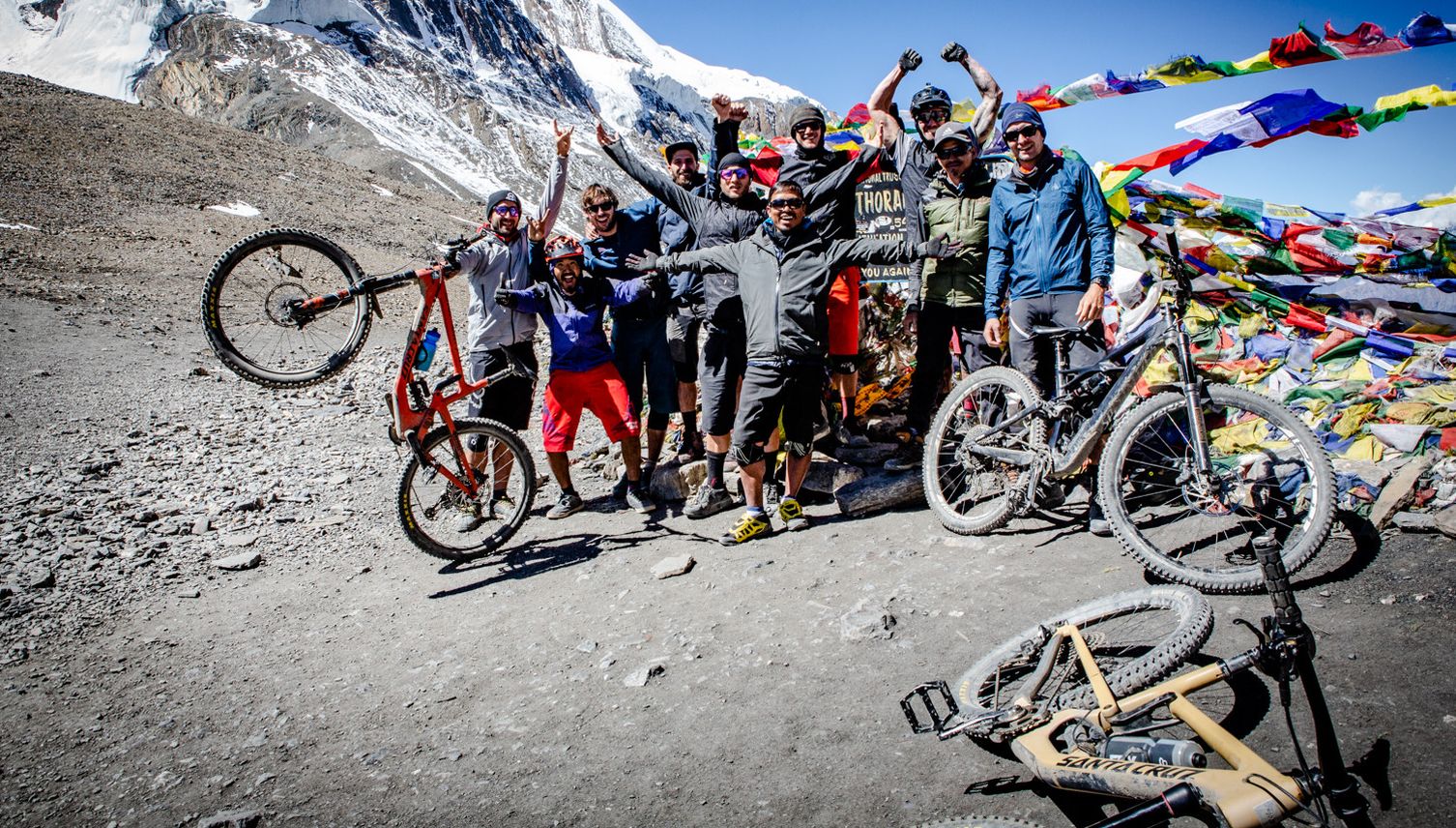 Drei Zuger bezwingen 5’000er-Pass im Himalaya – mit dem Mountainbike