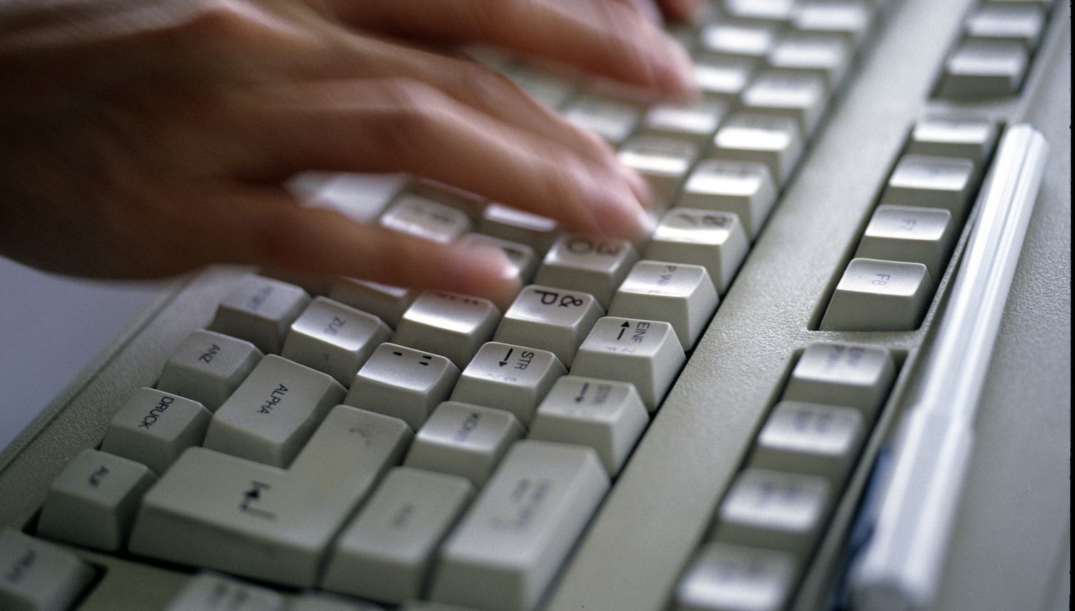 Uni Luzern: Empörung über Ghostwriter
